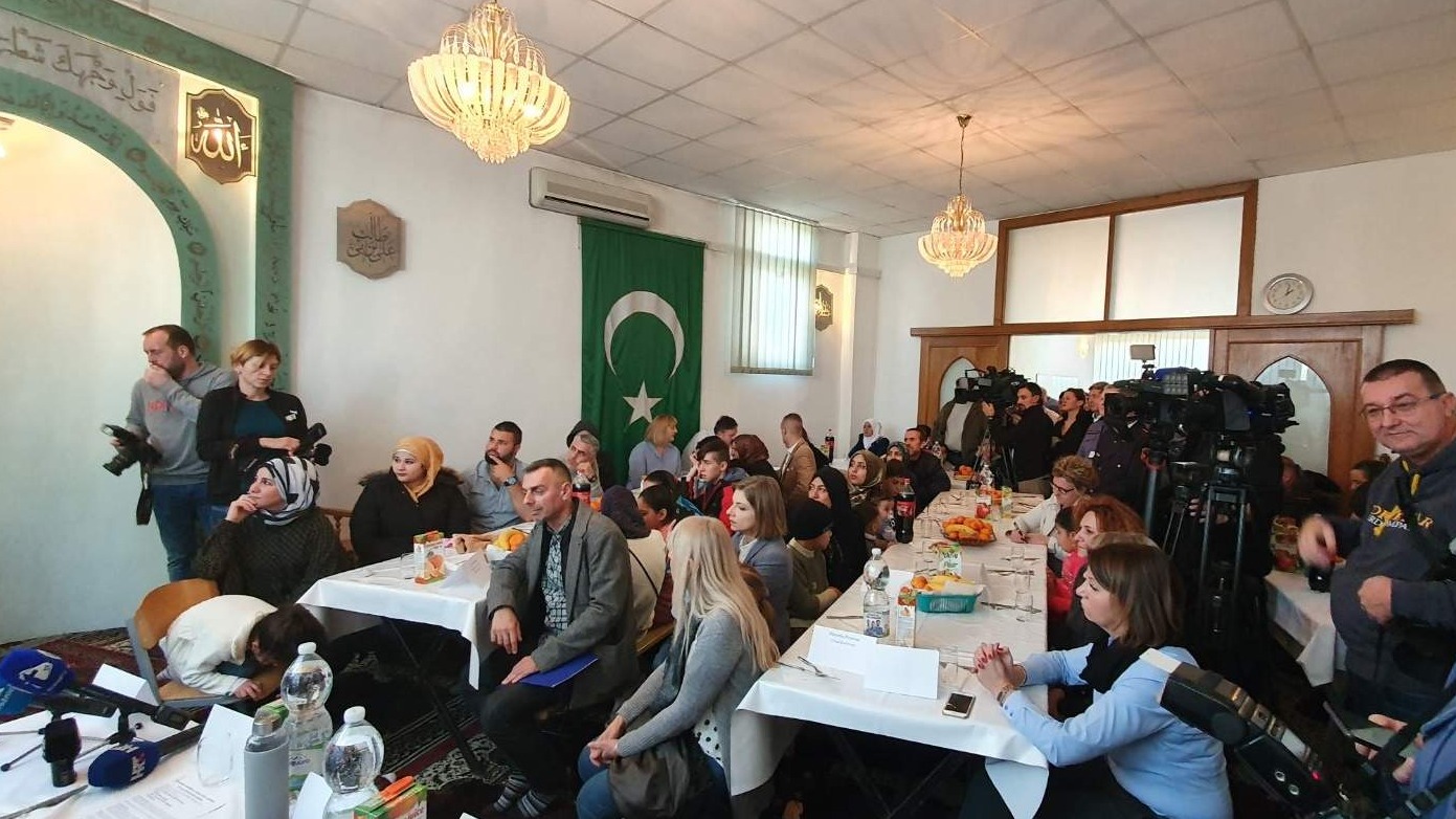 MIZ Karlovac organizirao ručak i druženje za migrante
