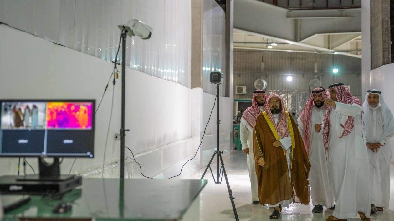 Al-Sudais: Svete džamije u Meki i Medini uskoro će biti otvorene za vjernike