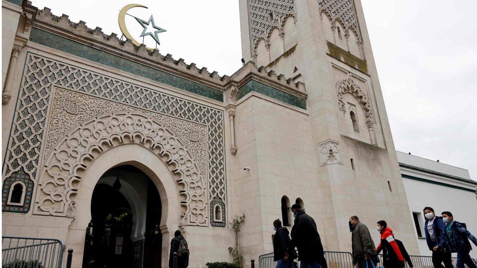 Francuska: Narednih dana bit će pregledano 76 džamija, neke će biti zatvorene