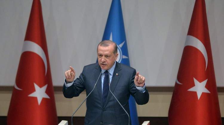 Erdogan traži od Francuske da se riješi 'Macronovog bremena'