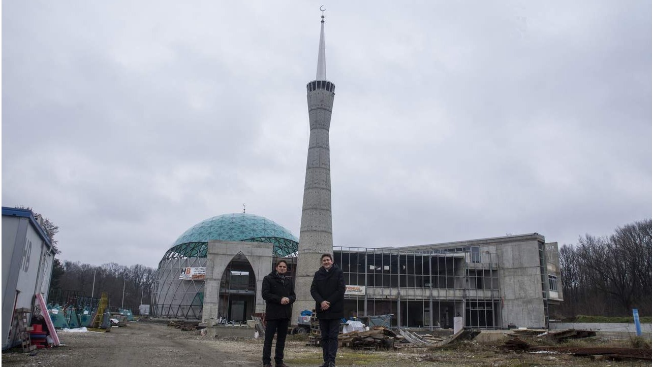 Sisak: Upravitelj Župe Pohoda BDM posjetio Islamski kulturni centar (IKC) u izgradnji