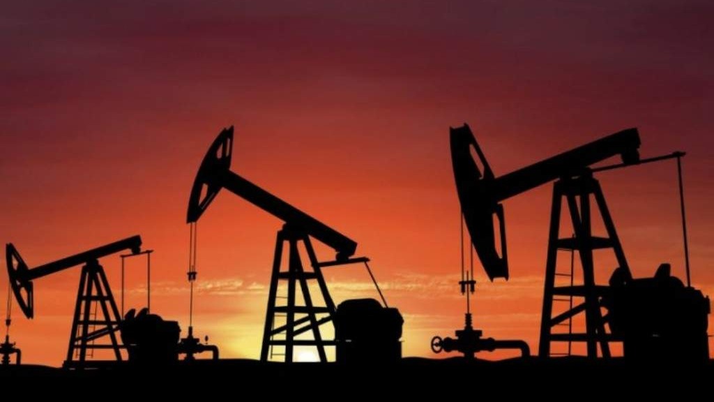 Naznake snažne potražnje podigle cijene nafte prema 73 dolara