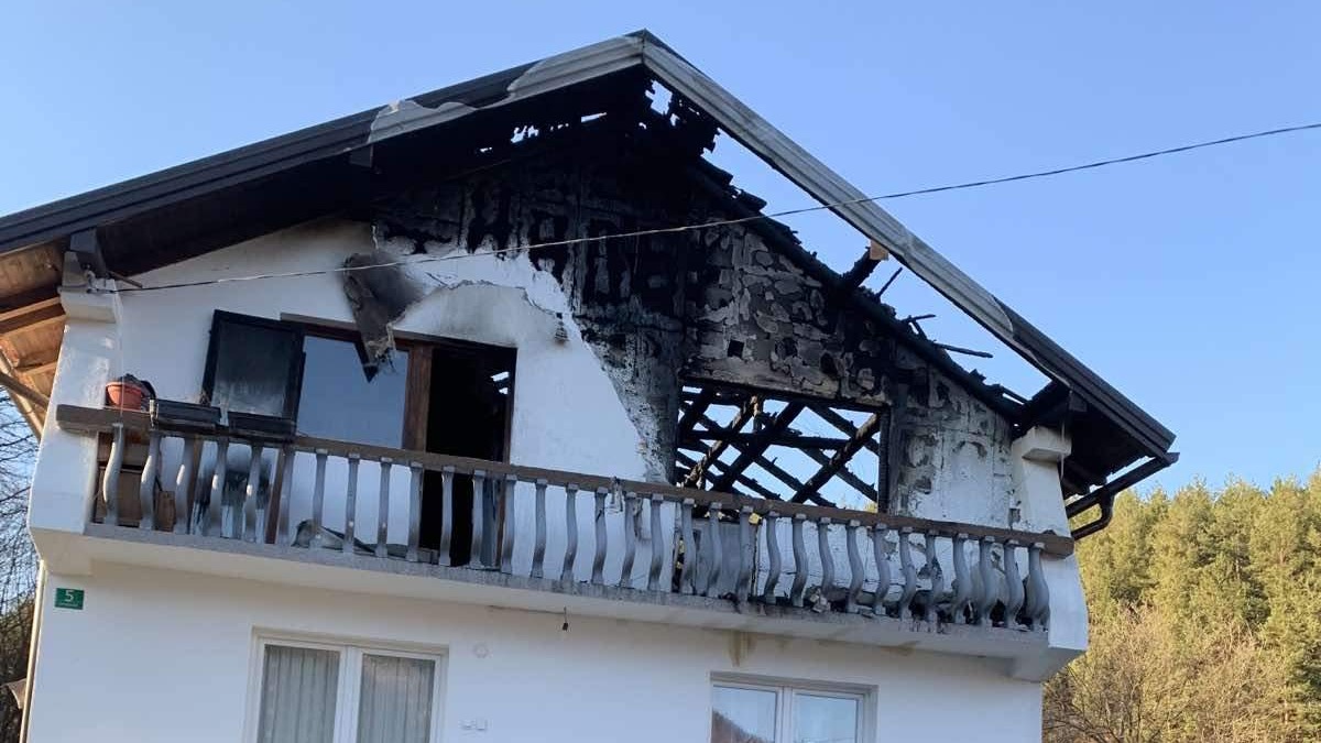 MIZ Fojnica: Pomoć porodici Mašin kojoj je izgorjela kuća