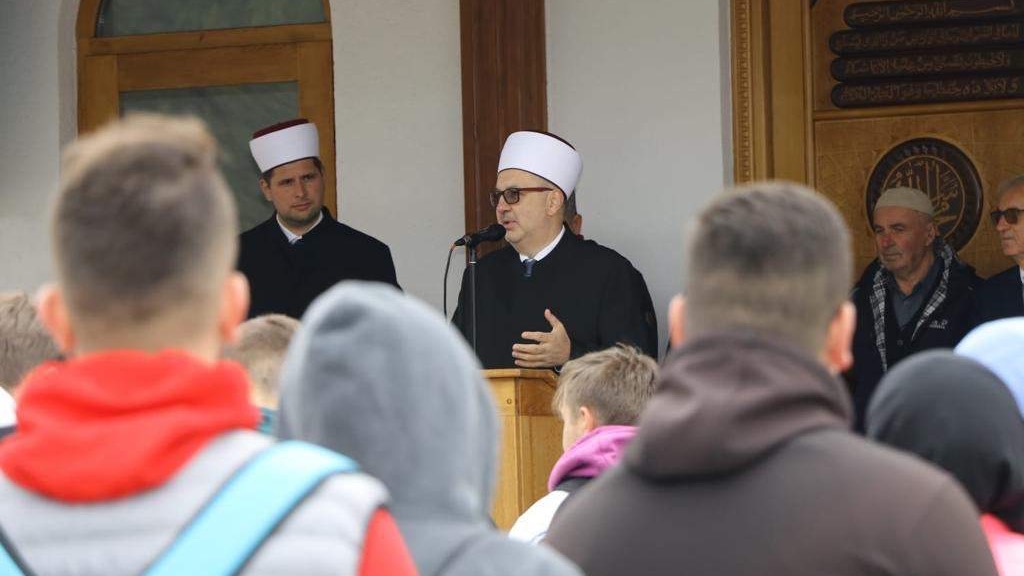 Muftija Grabus otvorio Sportski susret Mreže mladih Muftijstva sarajevskog