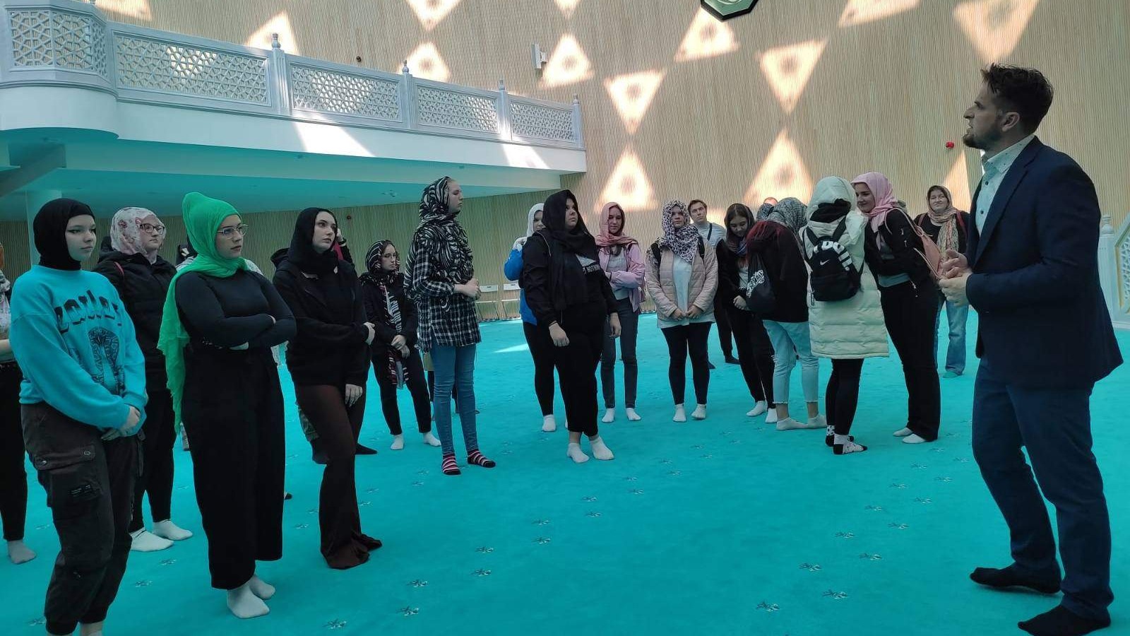Učeničke posjete Islamskom kulturnom centru Sisak