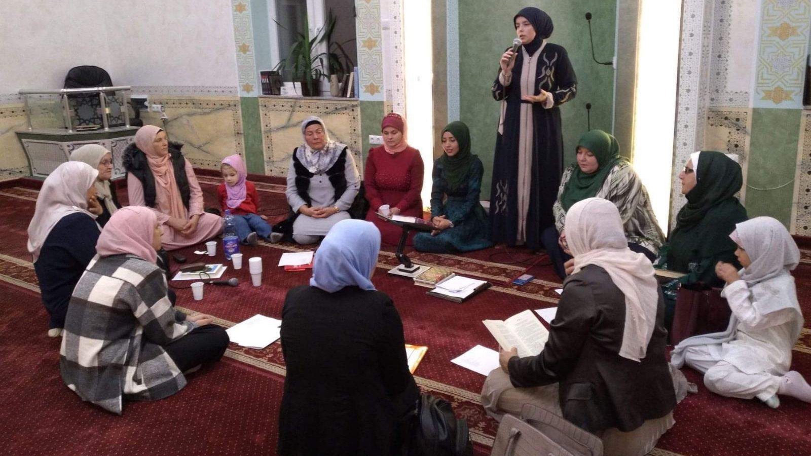 Živinice: Mevlud za žene u džamiji Centar 