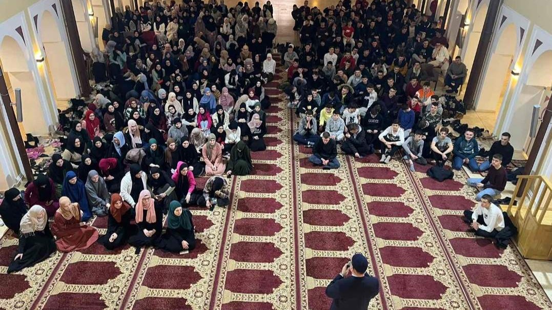 Muftija Adilović učenicima Medrese: Vezivanje uz Kur'an i čuvanje domovine 