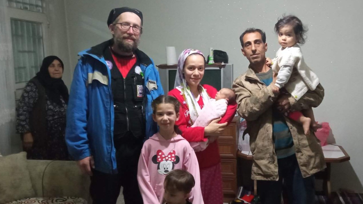 Hataj: Spasioci GSS FBiH posjetili jednu porodicu u zemljotresom pogođenom Dortiolu