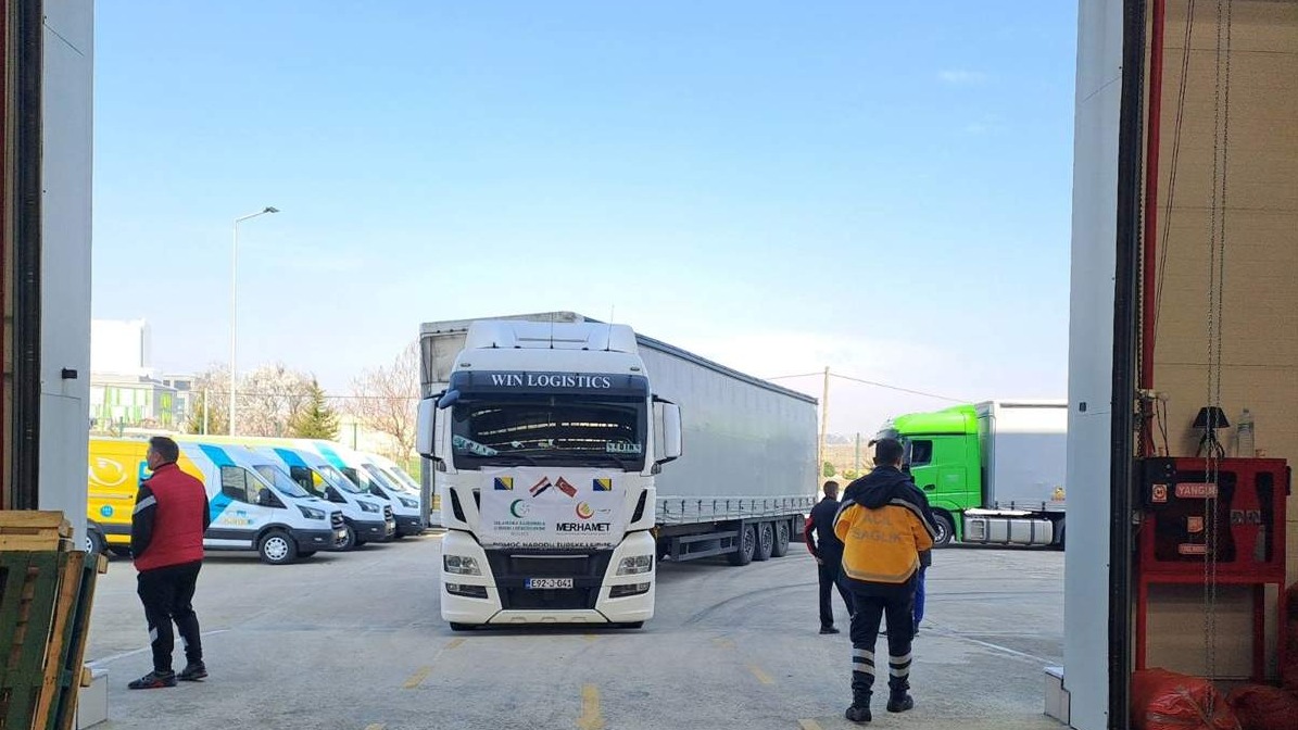 Konvoj pomoći “Merhameta” i Islamske zajednice u BiH stigao u skladište AFAD-a