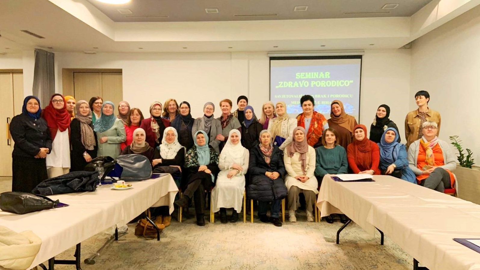 U Bihaću održan seminar "Zdravo porodico": Stalna podrška ženi i porodici   