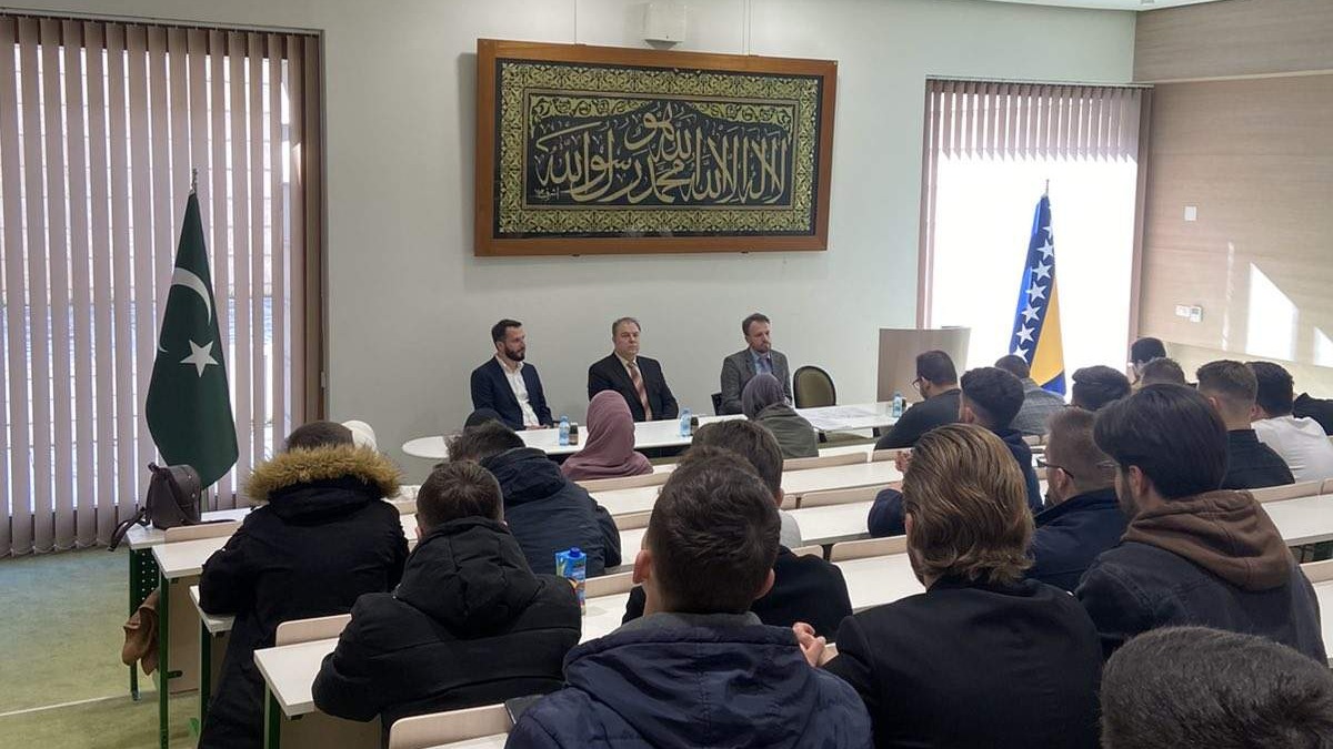 Savjetovanje sa studentima fakulteta islamskih nauka u Sarajevu
