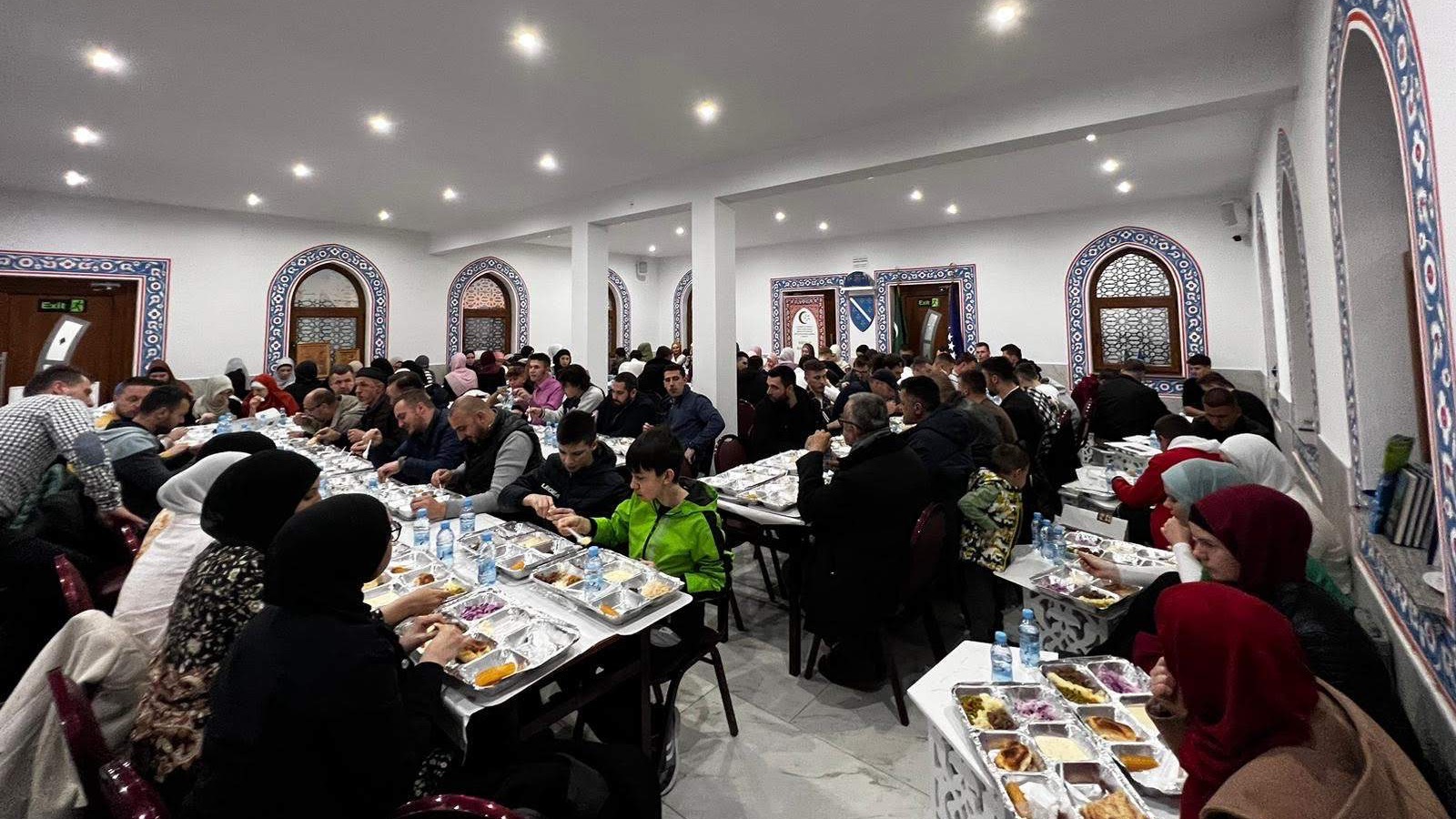 Održan iftar i druženje za 200 omladinaca u Kozarcu