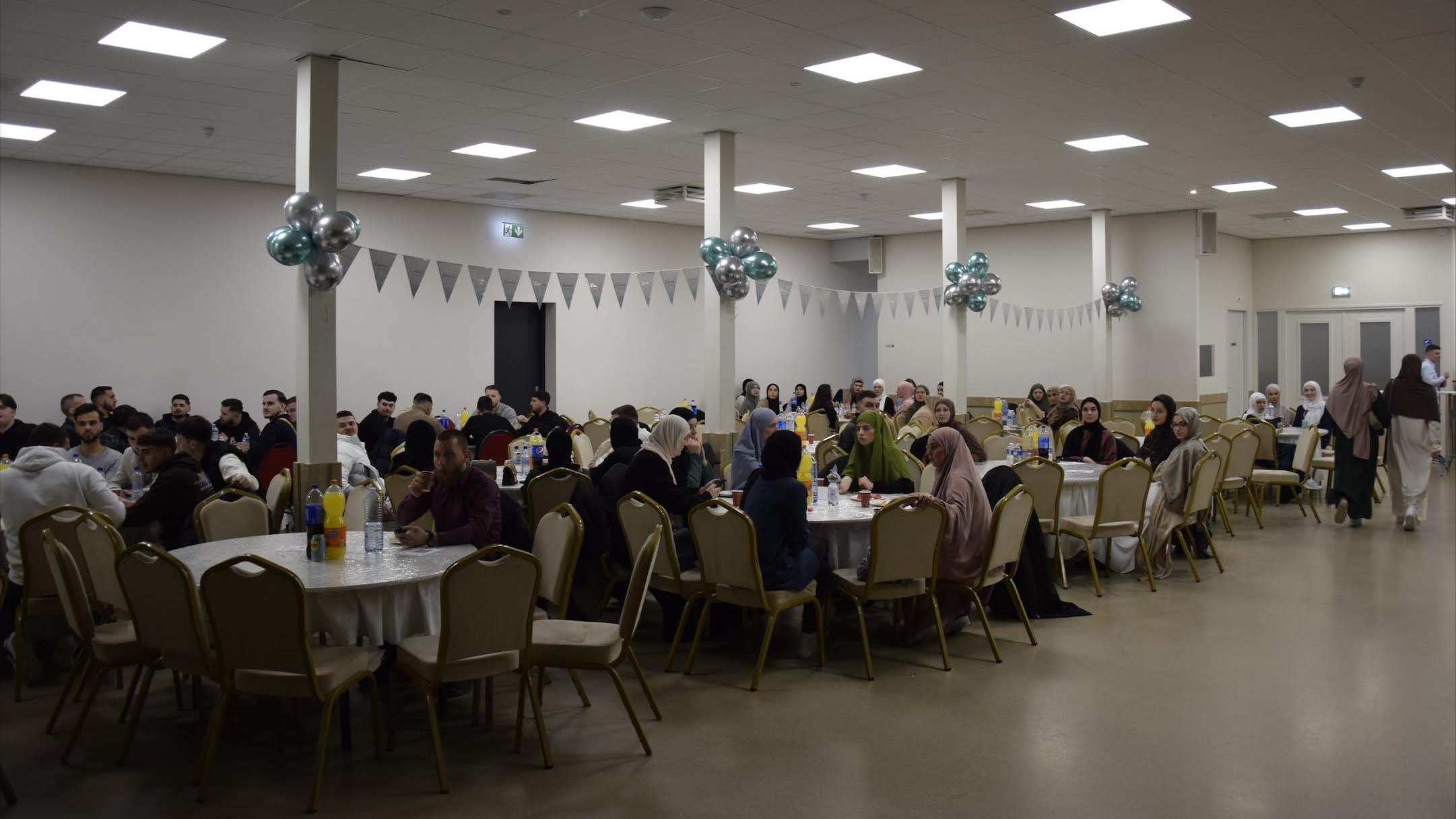 Džemat Selam Rotterdam: Upriličen iftar za više od 300 omladinaca