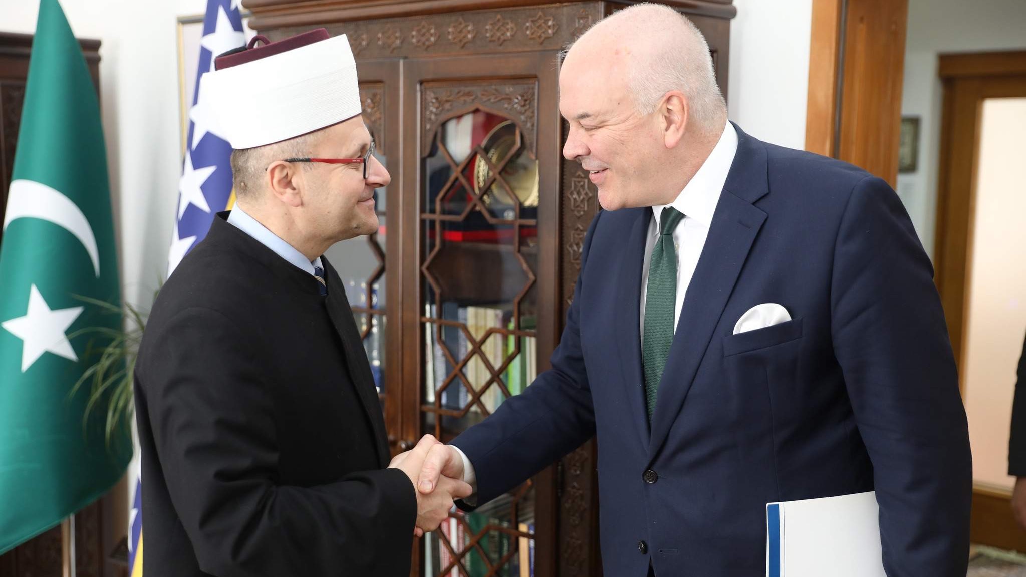 Ambasador Aggeler, šef Misije OSCE-a, posjetio muftiju mostarskog
