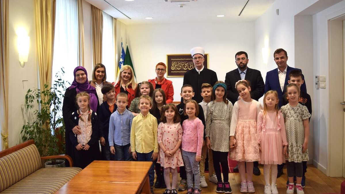 Djeca iz Predškolske ustanove "Aladin" posjetila muftiju Fazlovića 