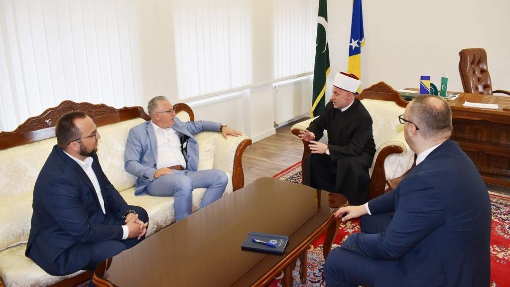 Muftija Kudić razgovarao sa gradonačelnikom Bosanske Krupe Arminom Halitovićem