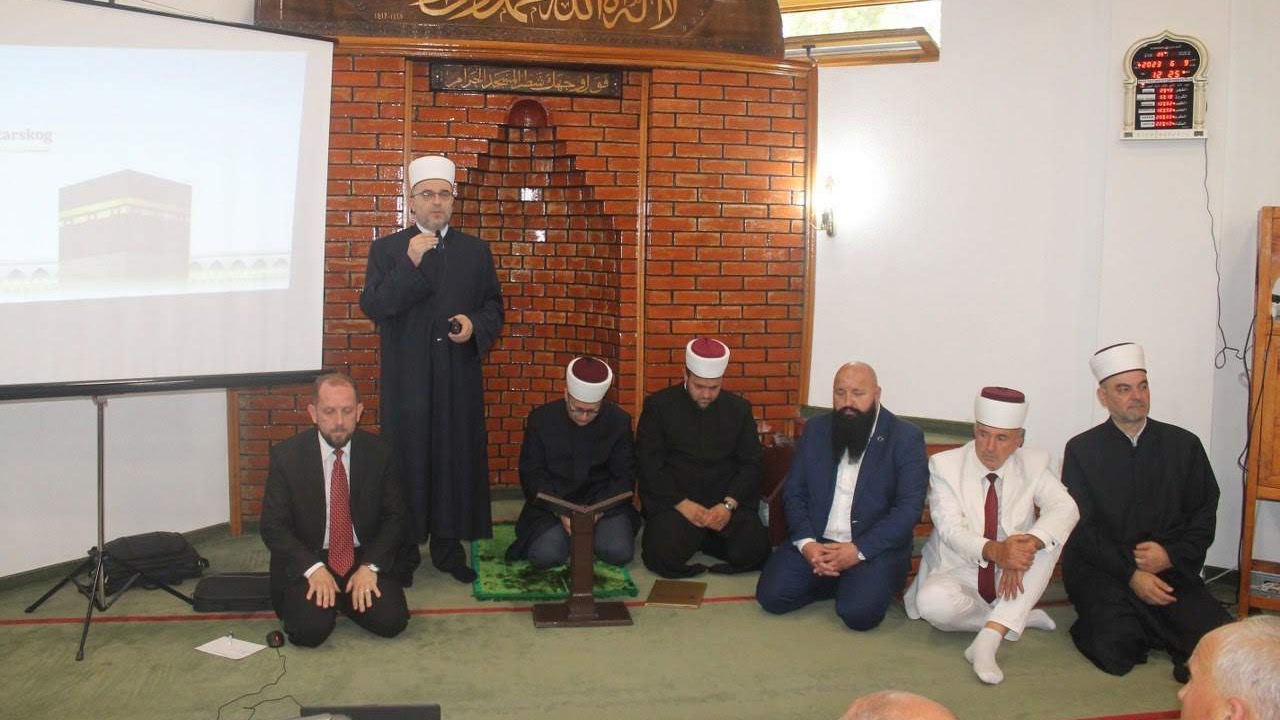 Proučena zajednička ikrar dova za 76 hadžija s područja Mostarskog muftijstva 