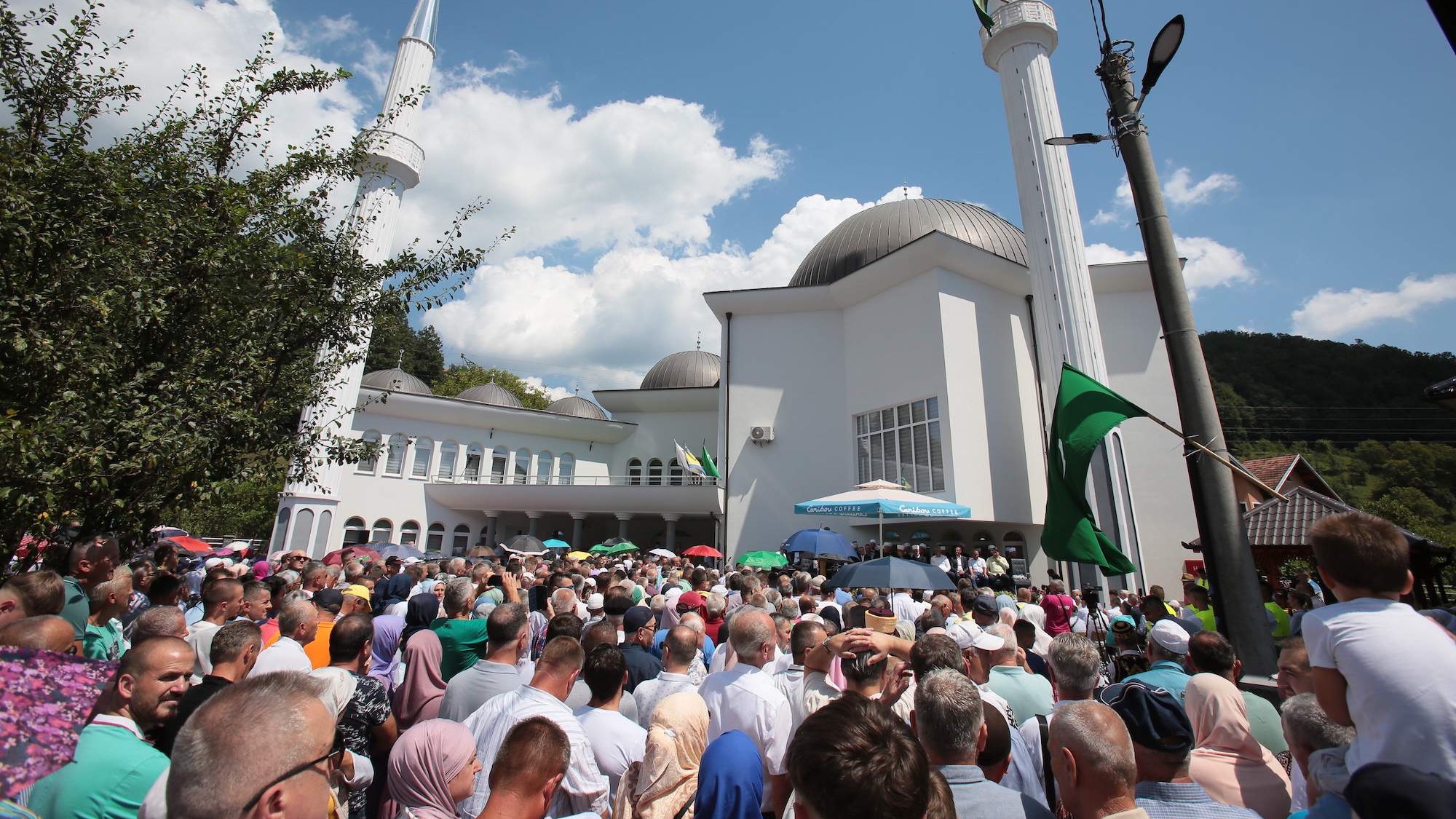 Svečano otvorena džamija u Sapni (VIDEO)