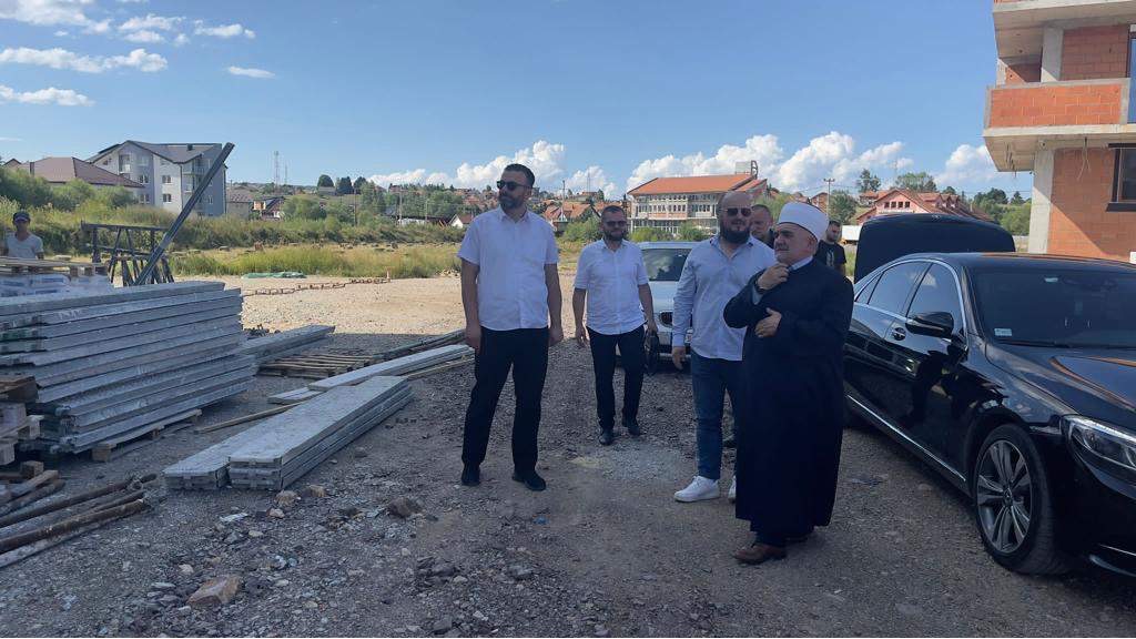 Muftija Dudić obišao objekte Medrese u izgradnji u Sjenici