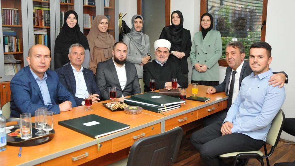 Muftija Dudić posjetio odjeljenja prvog razreda Medrese Gazi Isa-beg 