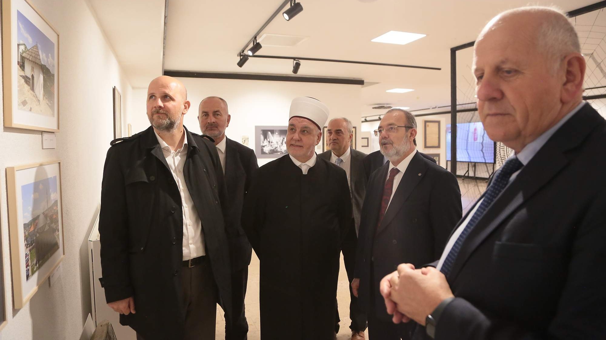 Mehmet Görmez u pratnji reisul-uleme posjetio izložbu "Pod nebom vedre vjere"