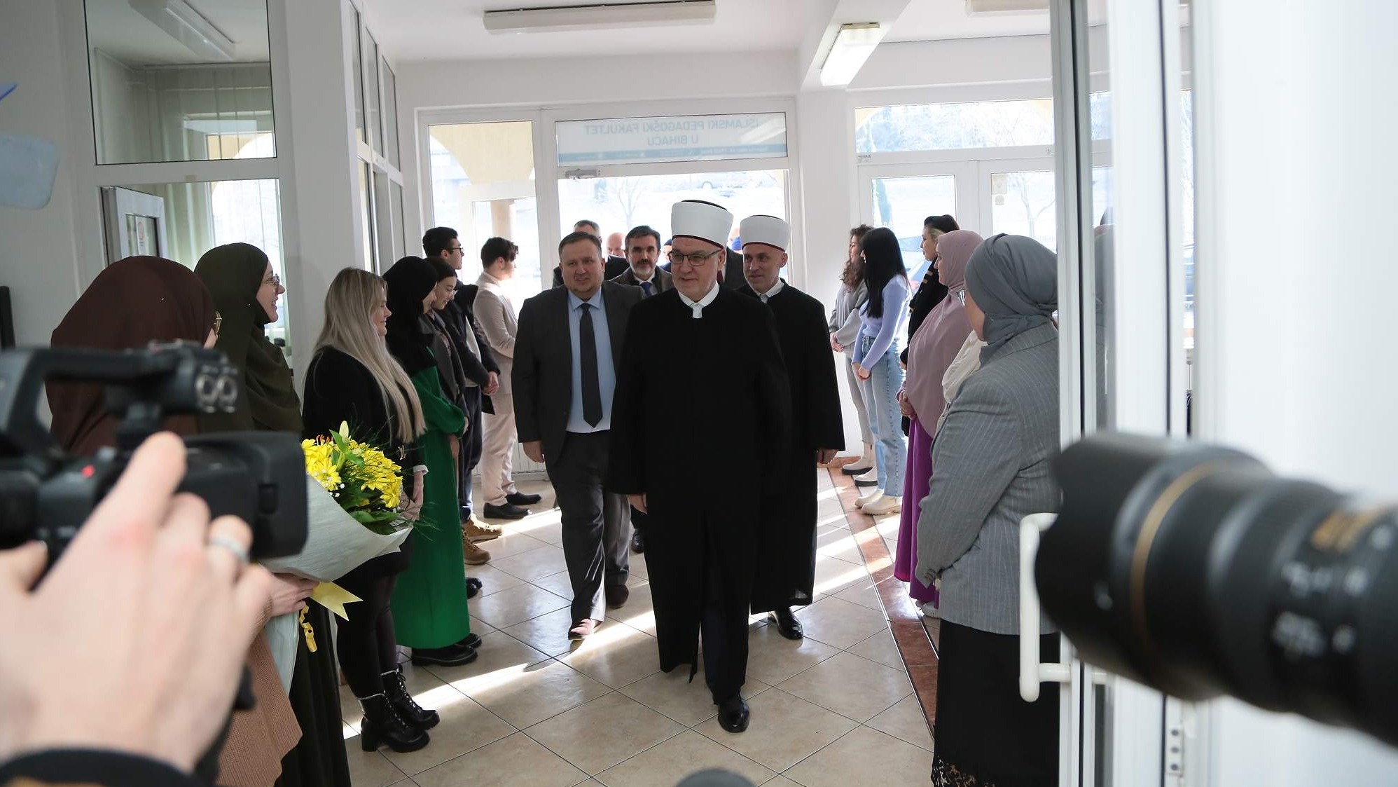 Reisul-ulema posjetio IPF u Bihaću: Vaši alumnisti su kičma obrazovnog procesa u Zajednici (VIDEO)