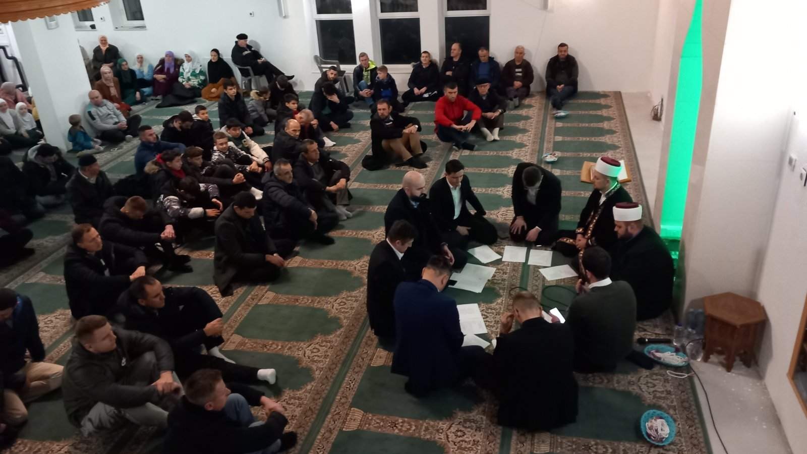 Prigodan program u povodu Lejletur-regaiba održan u Bijeloj džamiji u Vrapčićima