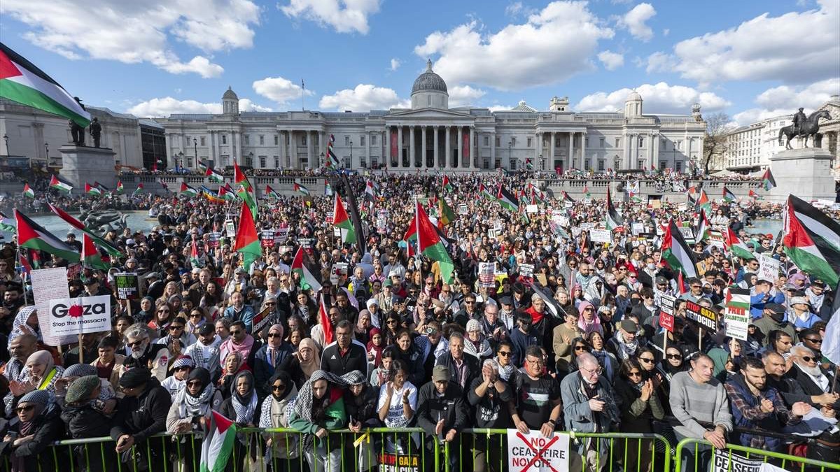 Propalestinski skup u Londonu: Demonstranti optužuju britansku Vladu za saučesništvo u genocidu u Gazi
