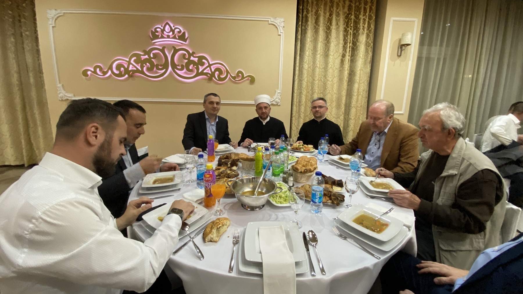 MIZ Prnjavor: Upriličen iftar za postače, prisustvovao i ministar Dizdar 