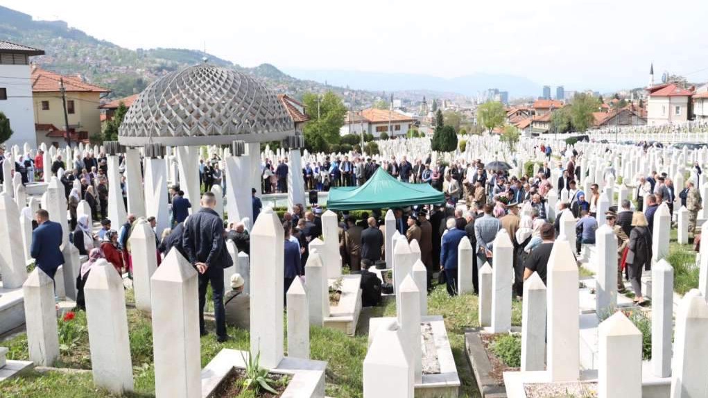 Okerić: Na Dan šehida sjećamo se najboljih sinova koji su dali živote za odbranu BiH