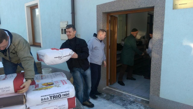 Na području Medžlisa Zvornik prikupljeno 40 tona brašna za narod Sirije