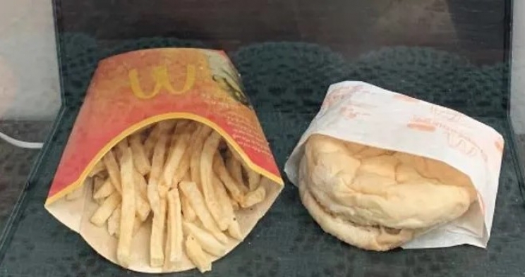 Islanđani uživo prate odumiranje posljednjeg McDonaldsova burgera