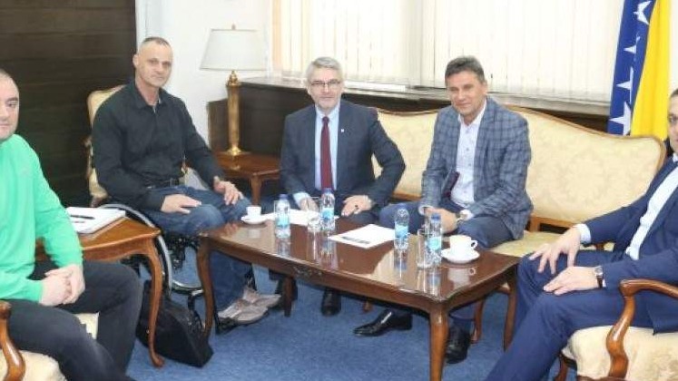 Vlada FBiH će finansijski podržati košarkašku reprezentaciju BiH u kolicima