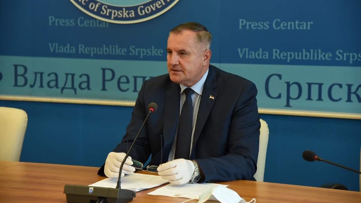 Višković: Od sutra otvaranje pojedinih radnji u RS-u, za 1. maj najavljeno proširenje policijskog časa