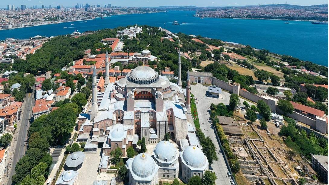Grčki sveštenik o Aji Sofiji kao džamiji: Da nije Turaka, Aja Sofija bi odavno propala