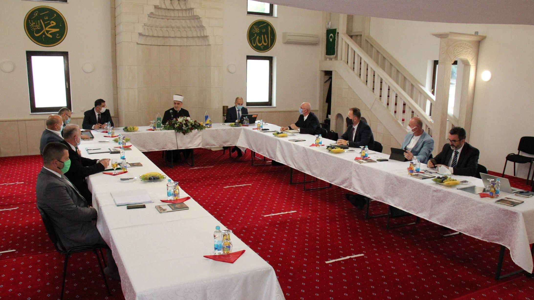 Vijeće muftija: Podrška reisu-l-ulemi Kavazoviću u provođenju reformi Islamske zajednice
