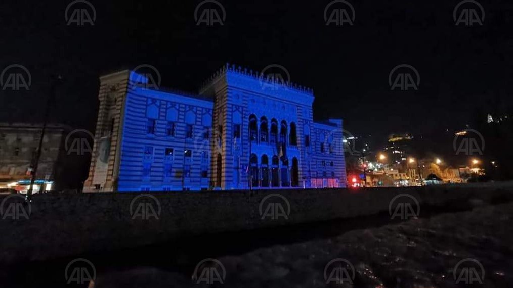 Sarajevo: Za 75. godišnjicu i Dan Ujedinjenih nacija osvijetljena Vijećnica
