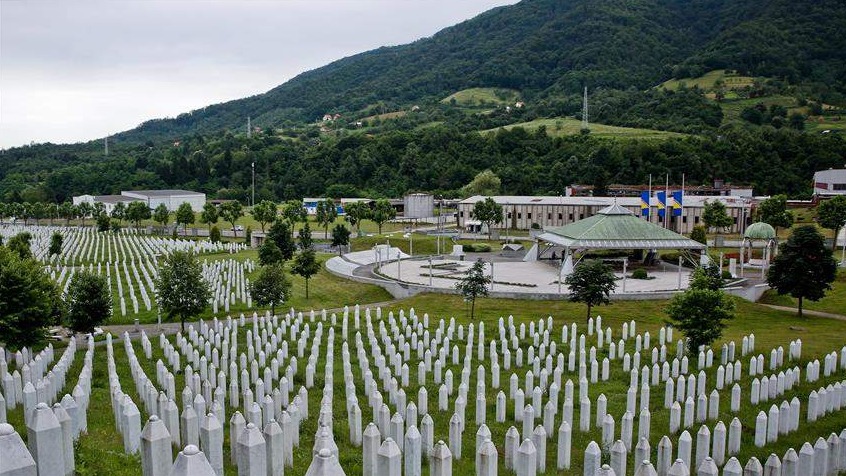 Crna Gora: Bošnjačka stranka traži usvajanje rezolucije o priznavanju genocida u Srebrenici
