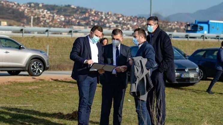 Gradonačelnik Skaka posjetio lokaciju namijenjenu izgradnji nacionalnog stadiona