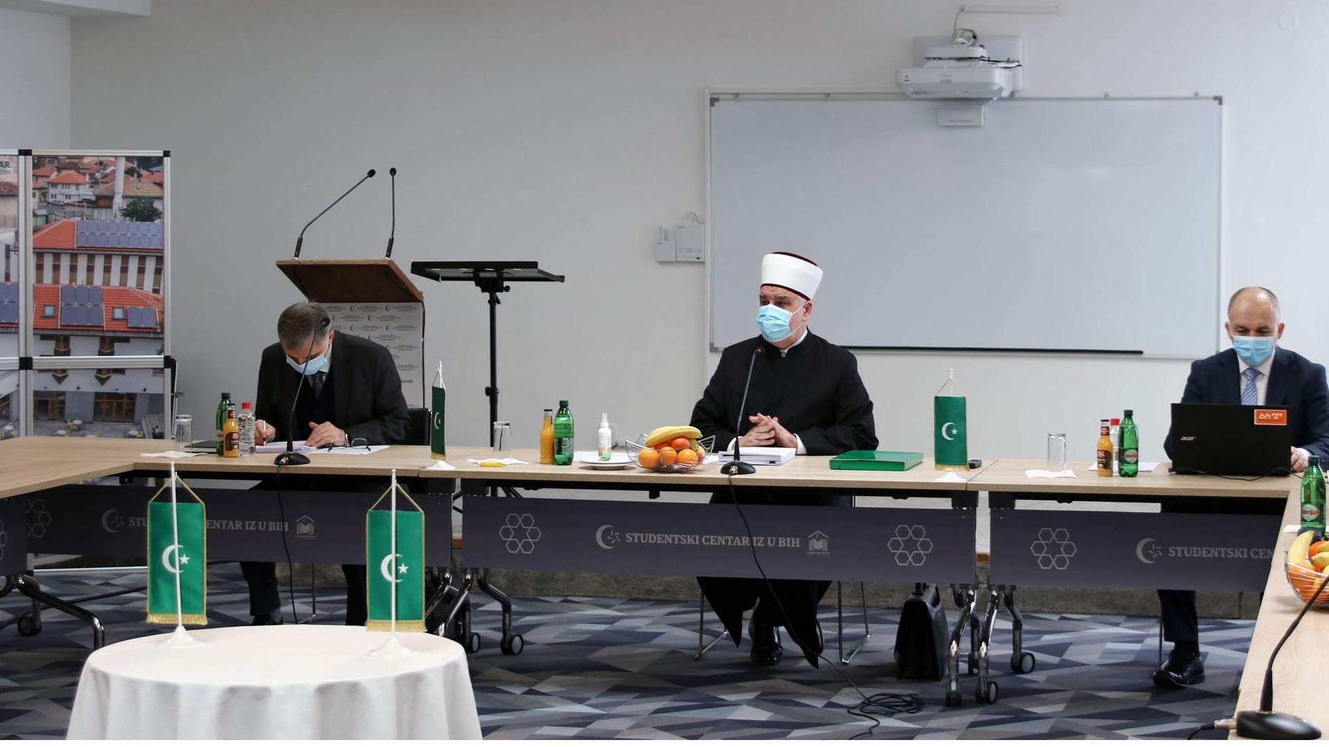 Vijeće muftija pozitivno ocijenilo rad Rijaseta IZ za 2020. godinu