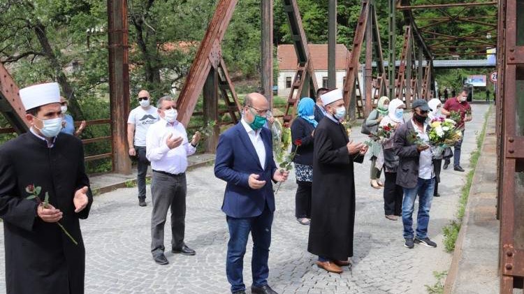 Sinanović: Ni ove godine neće biti ukopa ekshumiranih žrtava rata u Bratuncu