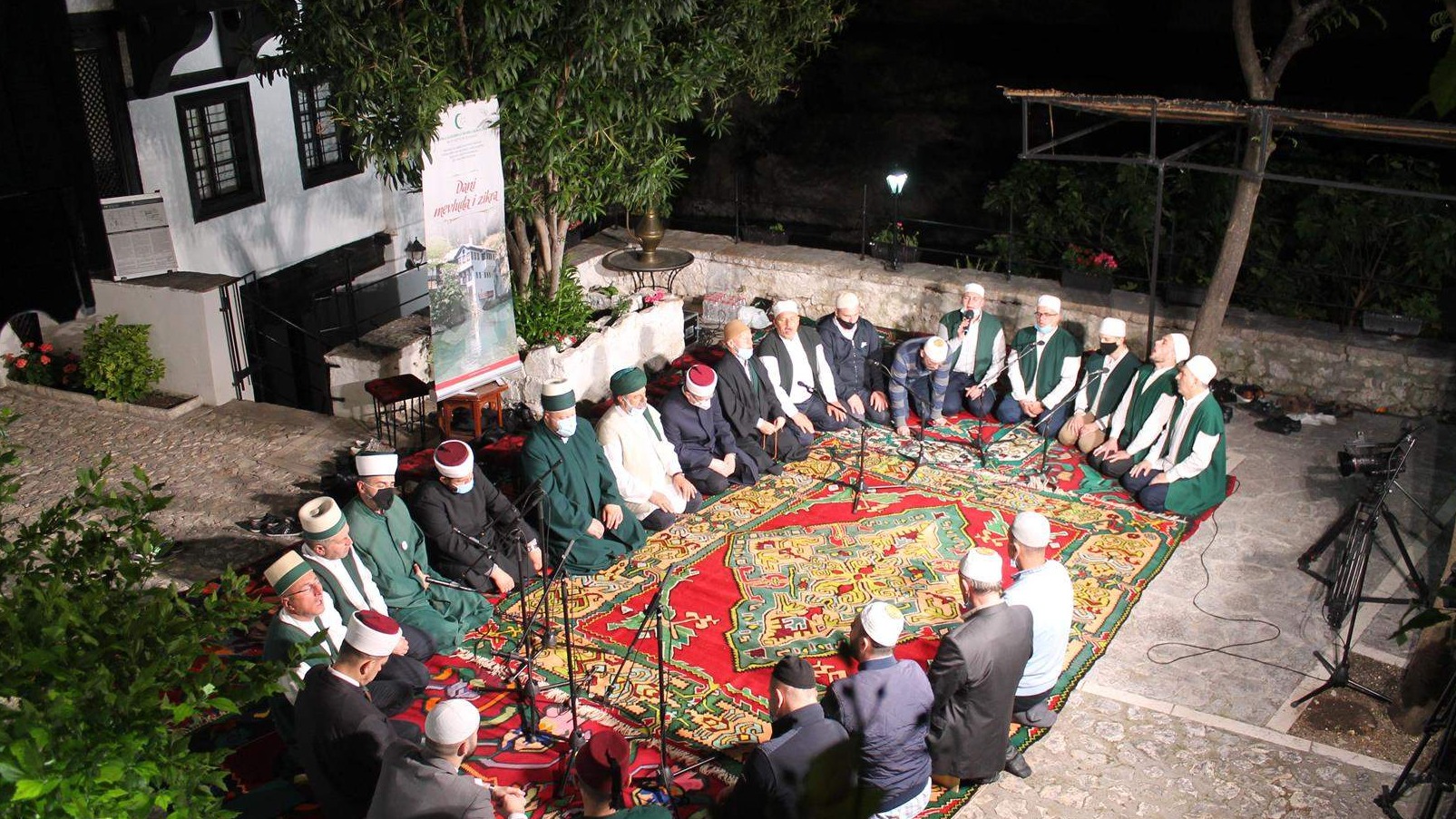 U užem krugu vjernika proučen tradicionalni mevlud u Blagaju 