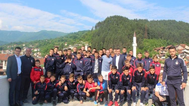 Miralem Pjanić u Konjicu poručio mladim nogometašima da vjeruju u sebe
