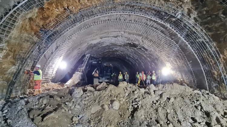 Probijena lijeva cijev tunela Ivan duga 1761,50 metara