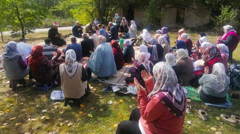 Srebrenica: Sjećanje na 19 poginulih civila tokom granatiranja škole nadomak Skejića