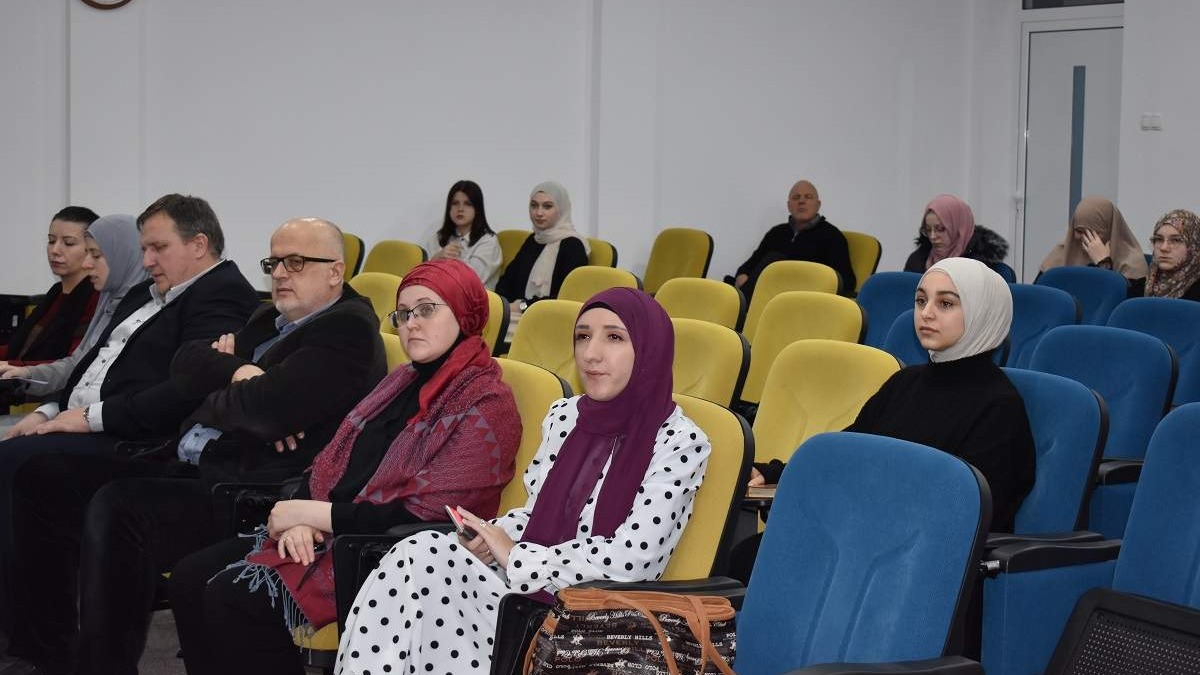 Islamski pedagoški fakultet u Bihaću obilježio Međunarodni dan arapskoga jezika