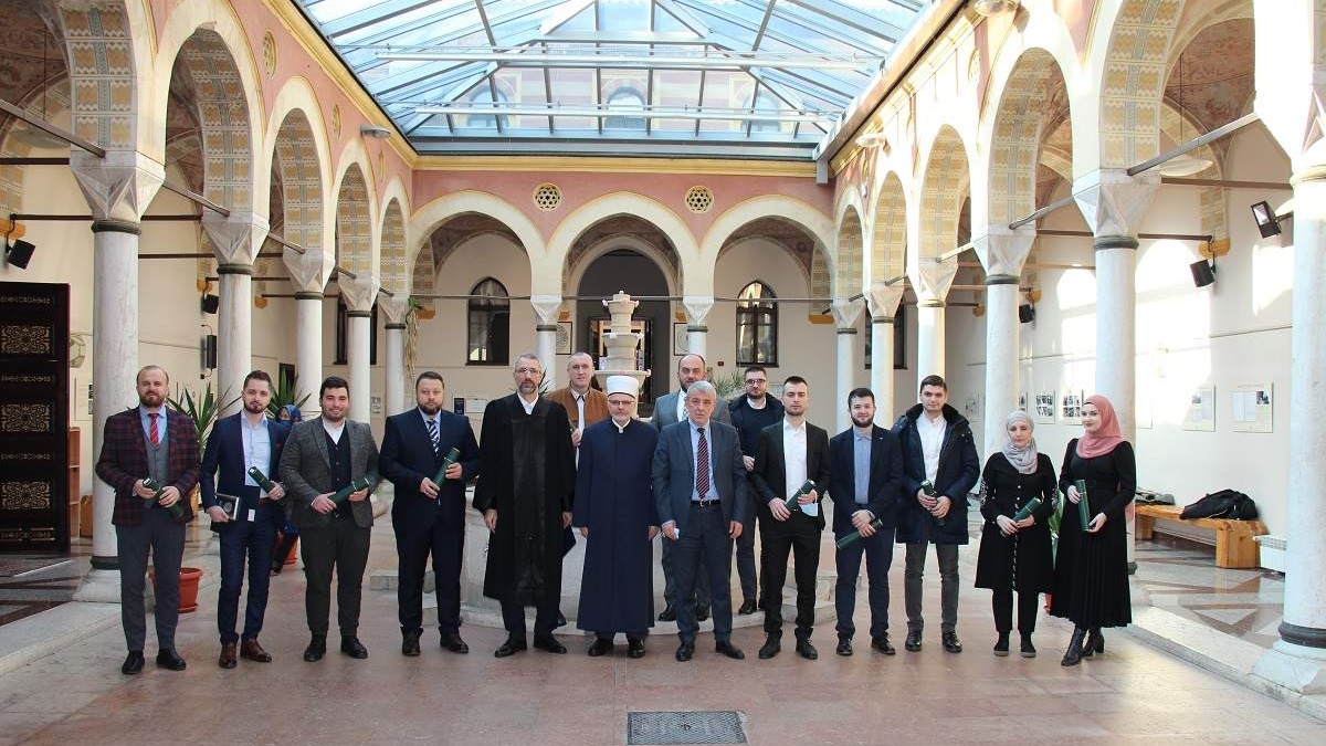 Održana svečana dodjela diploma diplomantima i  magistrantima Fakulteta islamskih nauka 