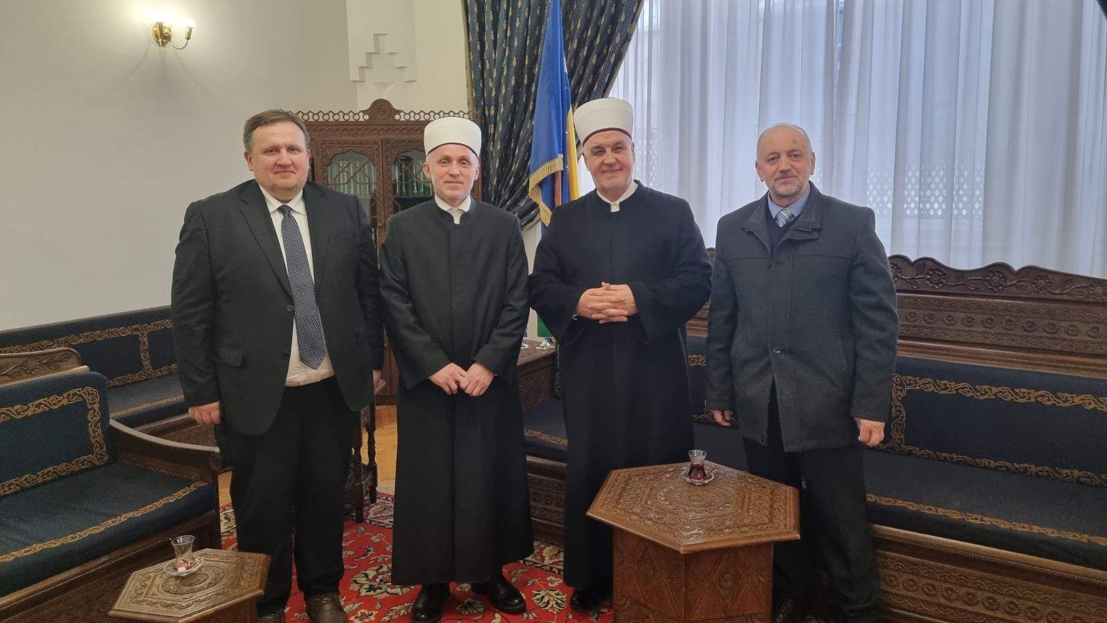 Delegacija Muftijstva bihaćkog posjetila reisu-l-ulemu Husein-ef. Kavazovića