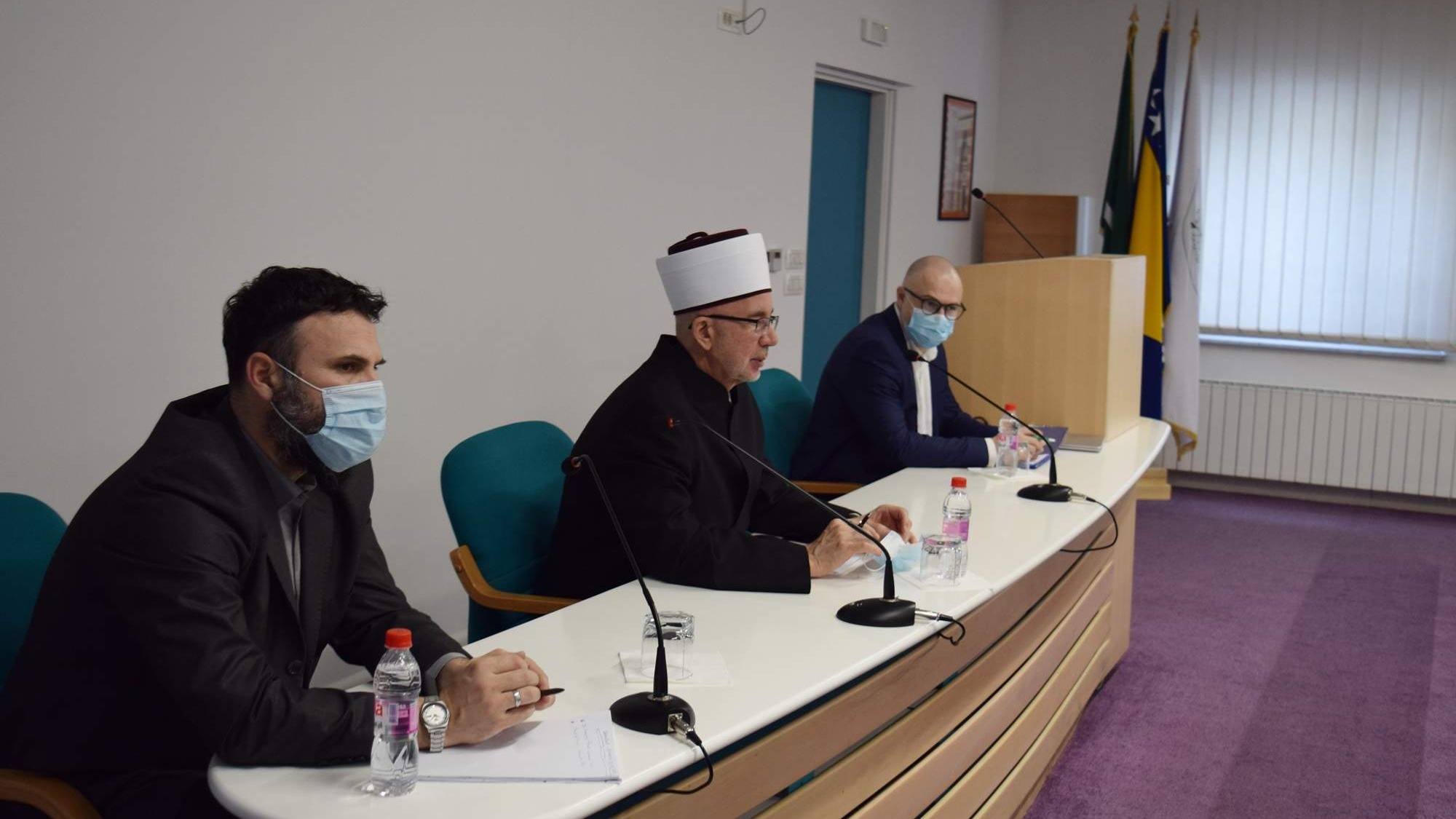 Muftijstvo tuzlansko: Održan seminar za koordinatore odjela za društvenu brigu i rad s nevladinim organizacijama