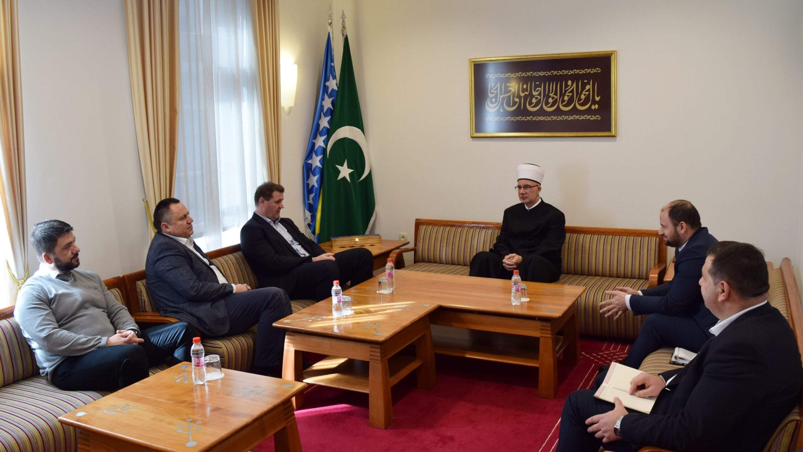 Direktor Uprave za administrativne i pravne poslove posjetio Muftijstvo tuzlansko